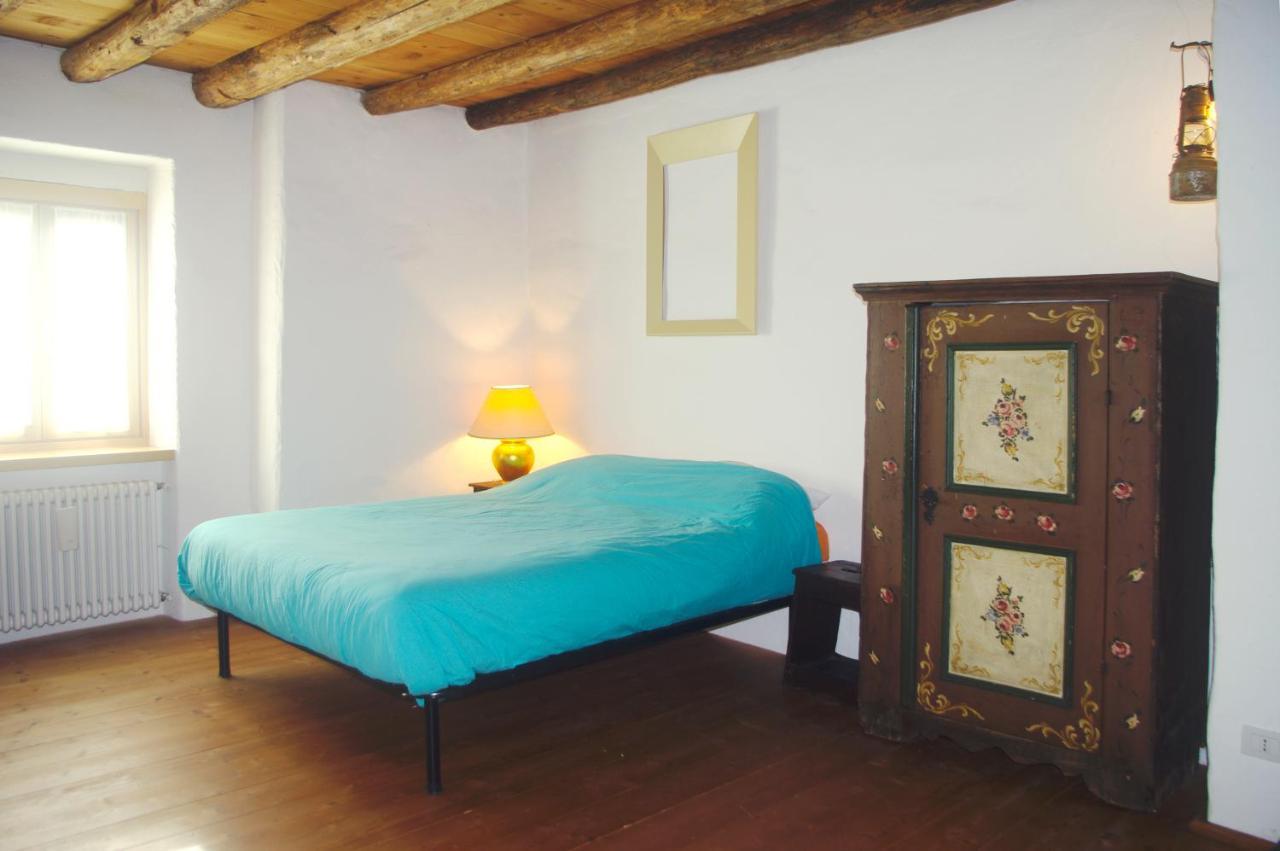 La Casa Altrui- Camere E Zona Relax Con Giardino Coredo Extérieur photo